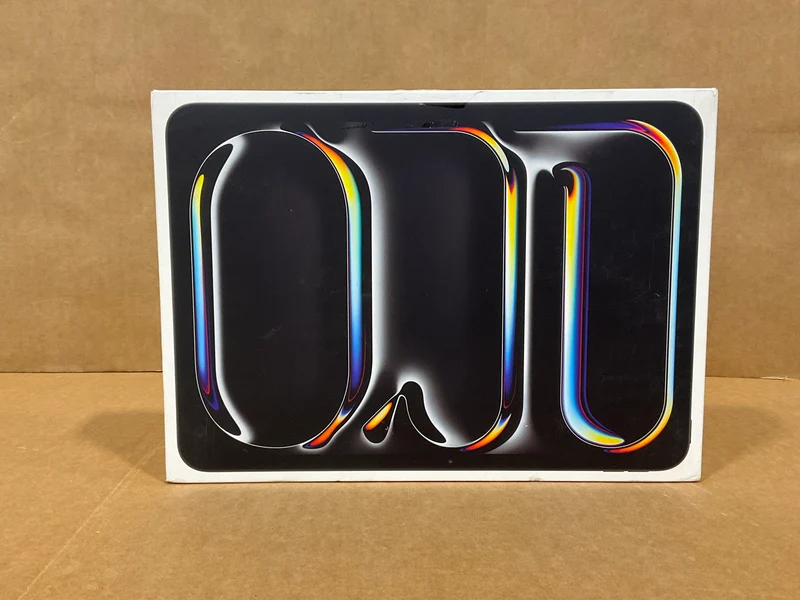 ♥ New, Open Box - iPad Pro M511-Inch 256GB WiFi + Cellular Space Black ME2N4LL/A