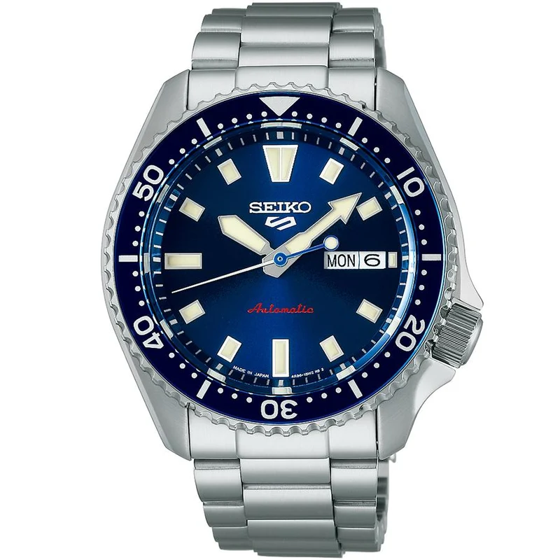 Orologio automatico da uomo Seiko 5 Sports SKX Series SKX399 Homage Design SBSA303 con quadrante blu navy.