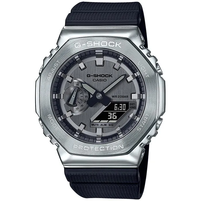 Orologio da uomo CASIO G-SHOCK GM-2100-1AJF JDM con cassa in metallo, colore argento e nero.
