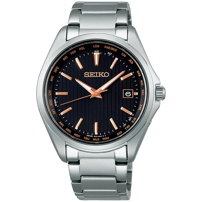 Orologio da uomo SEIKO Selection SBTM293 a energia solare e radiocontrollato con calendario mondiale di ora e data, in nero e oro.