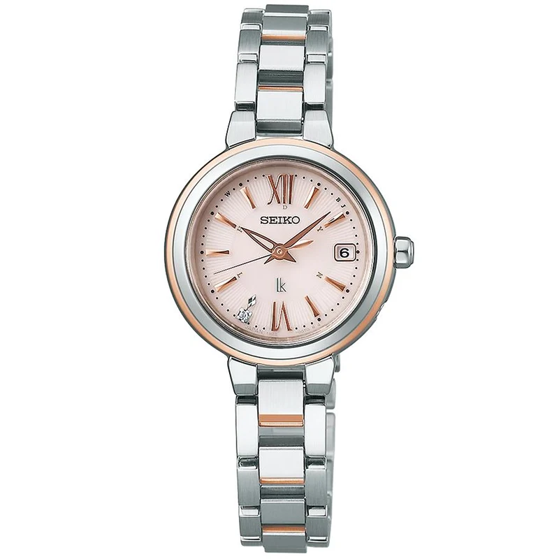 Orologio da donna Seiko Lukia Essential Collection modello compatto SSVW234 a energia solare e radiocontrollato con quadrante tempestato di diamanti, colore rosa.