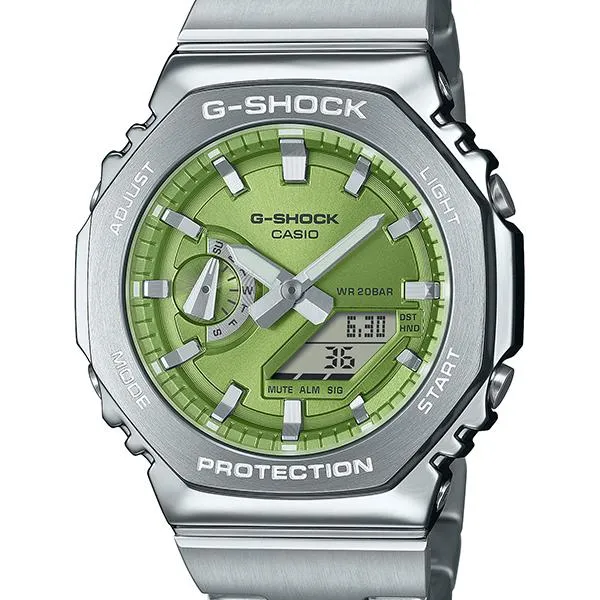 Orologio da uomo G-SHOCK CASIO GM-2100 con cinturino in metallo e quadrante colorato, modello GM-2110D-3AJF.