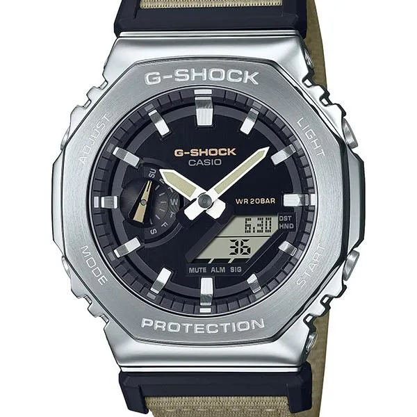 GM-2100C-5AJF G-SHOCK CASIO Orologio da uomo con cinturino incrociato rivestito in metallo